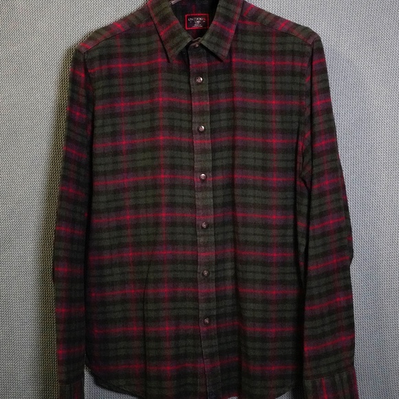 UNTUCKit Slim Fit Flannel Shirt - Men’s Large - Green/Red Plaid Button Down - Picture 6 of 14